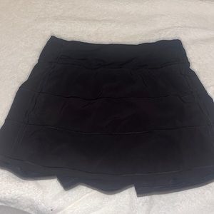 Lululemon size 2 golf/tennis skirt